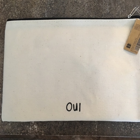 Travel pouch | multipurpose - travel, make up. NWT - Picture 2 of 5